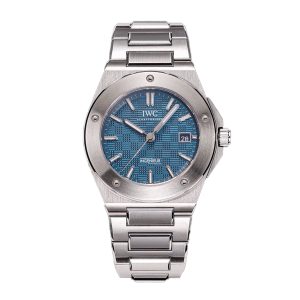 V7F Ingenieur 40mm in aqua dial