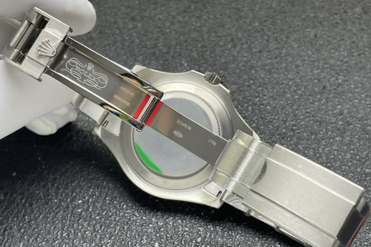 Yacht-Master 42 226627 Titanium on Bracelet - Image 5