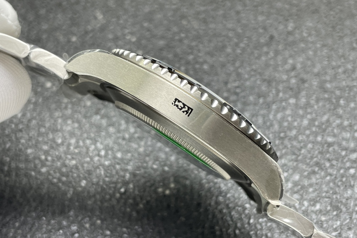 Yacht-Master 42 226627 Titanium on Bracelet - Image 8