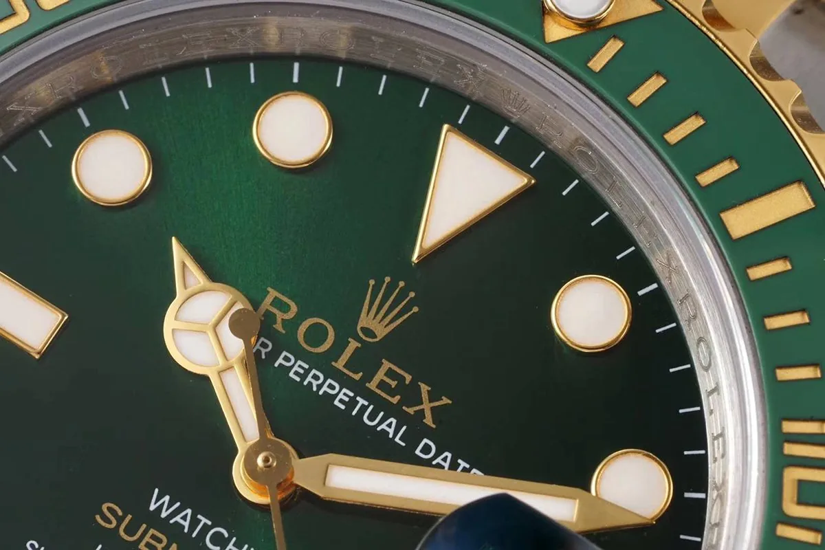 Submariner 116613LV ‘Watchvice Edition’ Hulk in oro giallo e acciaio - immagine 4