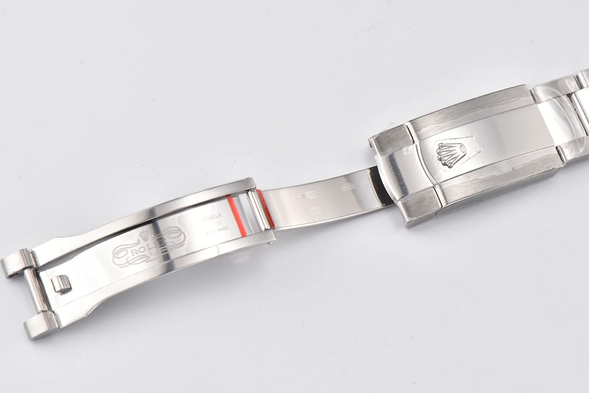 Datejust 41 126334 Silver Dial Stick Markers on Oyster Bracelet